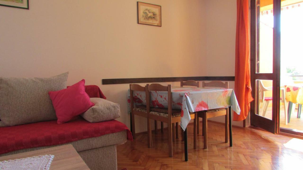 Apartmani Petunia Фажана Екстер'єр фото